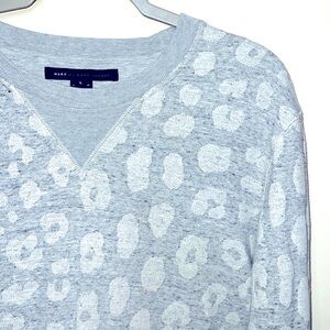 Marc by Marc Jacobs Women’s sweatshirt leopard print size L Large adorable EUC